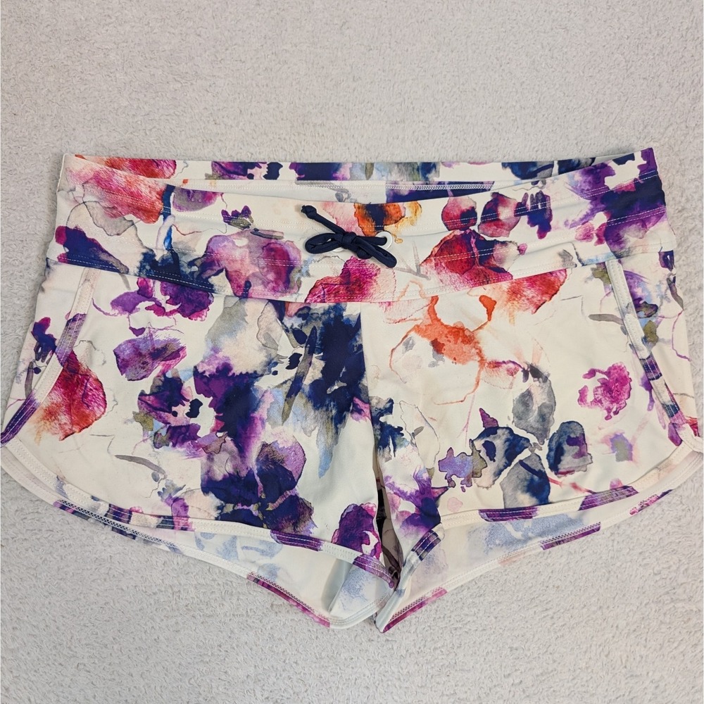 Athleta Floral Drawstring tie‎ front stretch shorts  With Liner Small 31"x2.5"